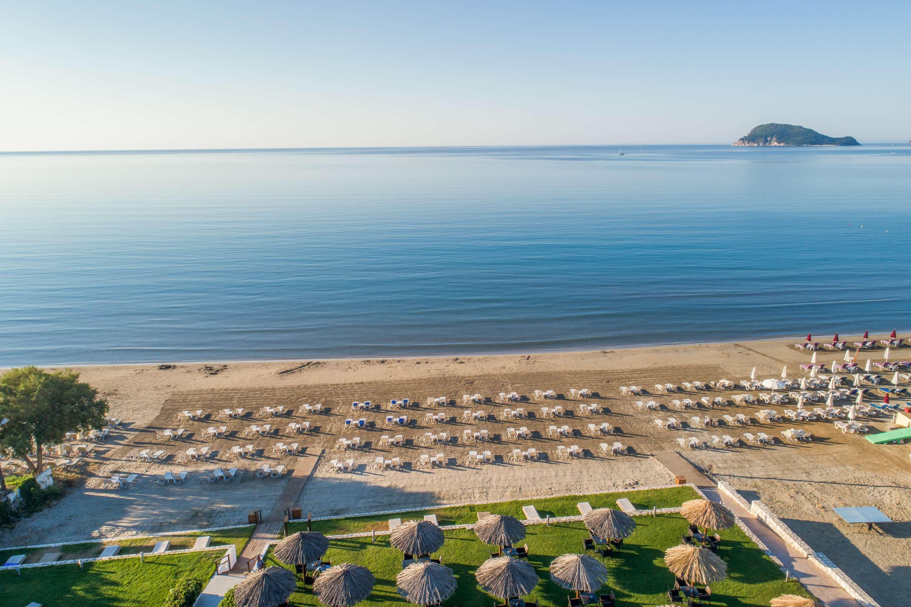 Galaxy Beach Resort BW Premier Collection Лаганас Экстерьер фото